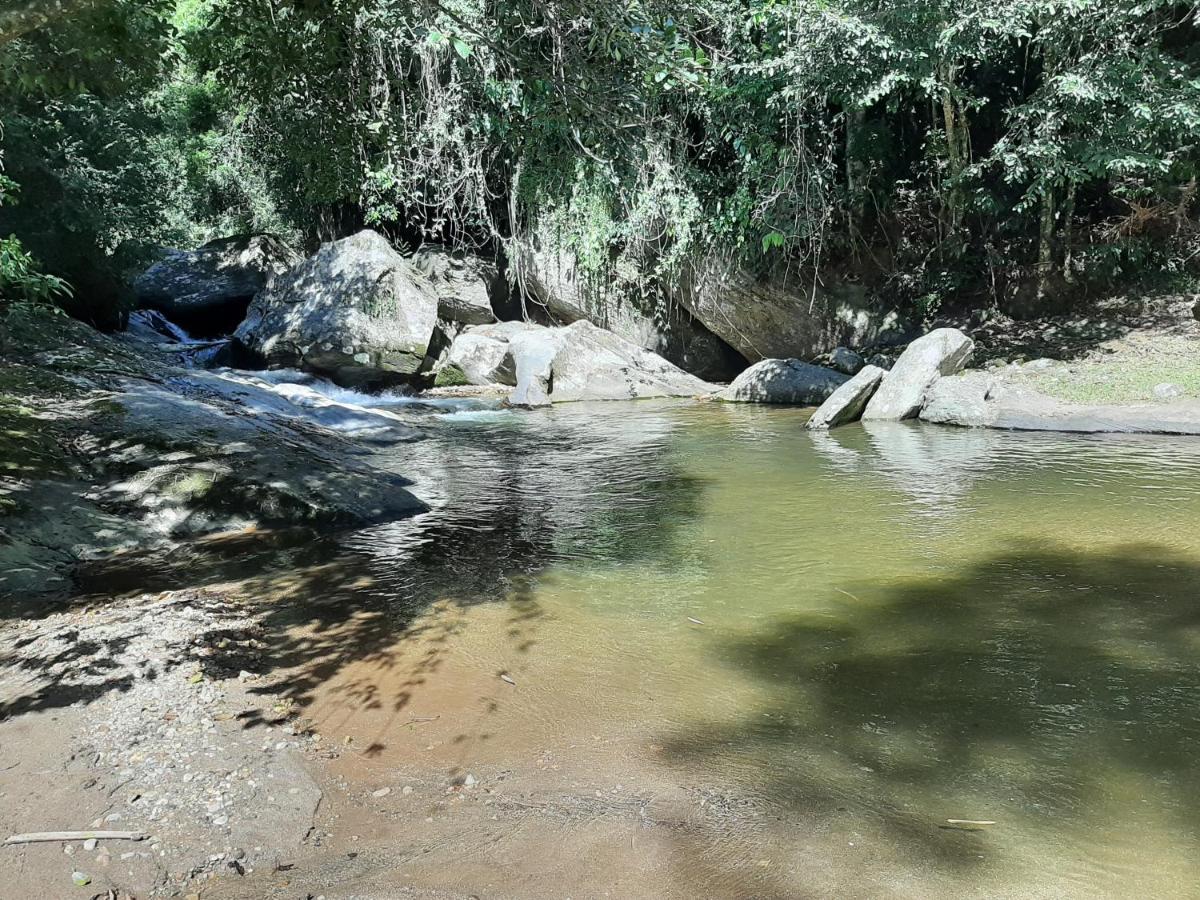 Casa Rosa Lumiar, Cachoeira Particular E Fazendinha ภายนอก รูปภาพ